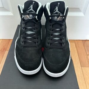 Jordan Black and White Men's Sneakers